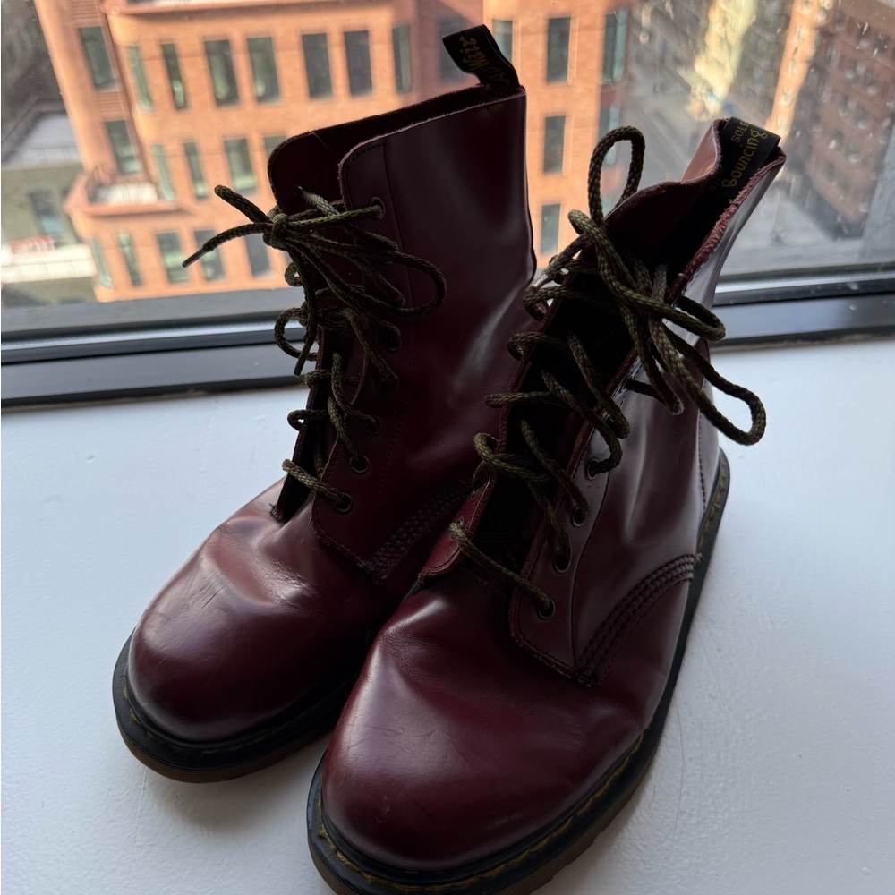 Vintage Dr Marten Burgundy Lace-Up Boots Doc Marten Fit Men’s 7 women’s 8-8.5